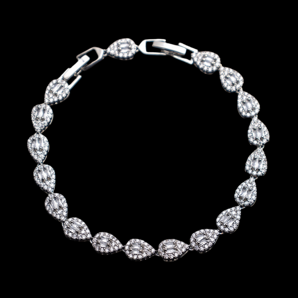 Cubic Teardrop Bracelet